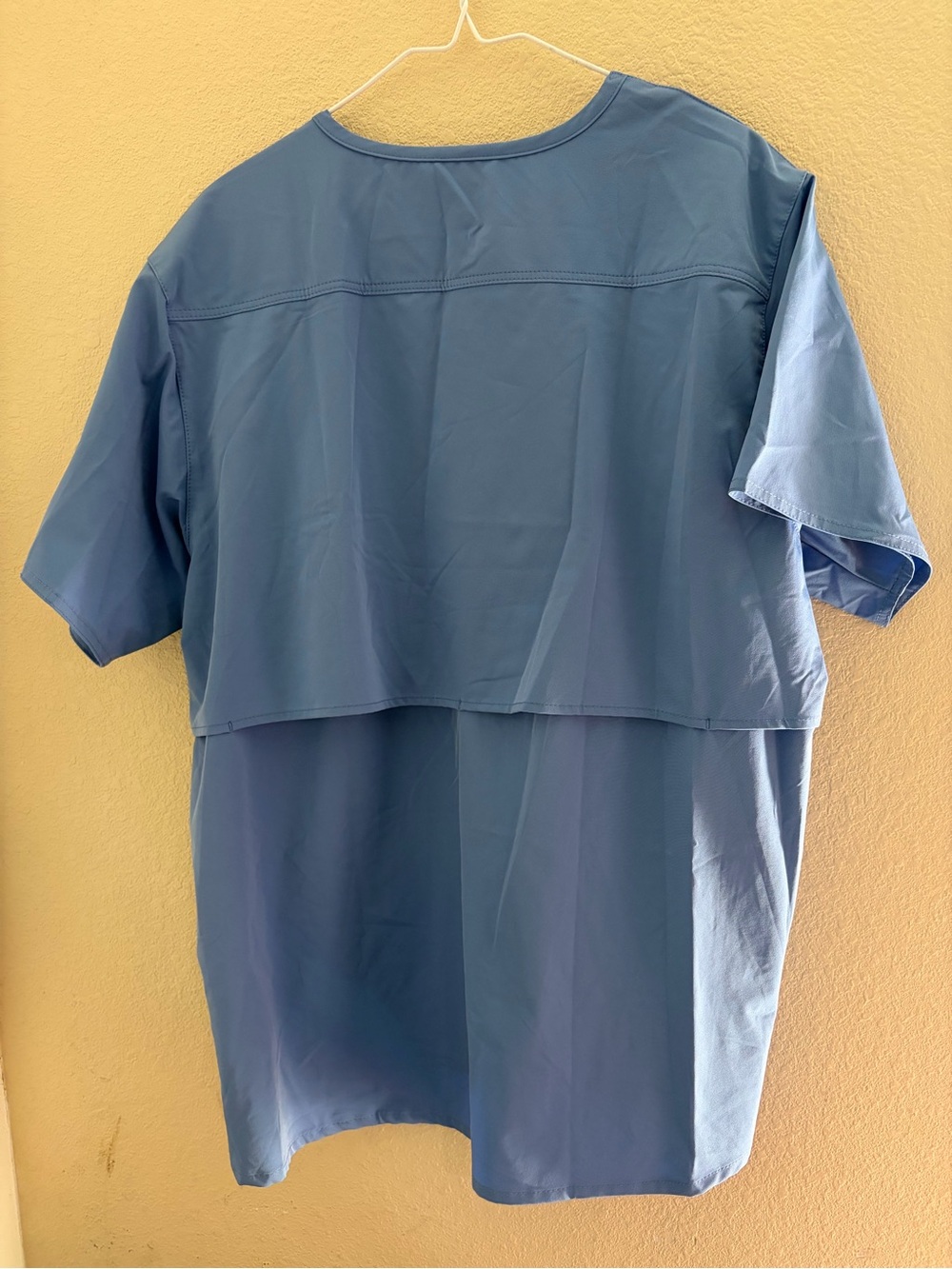 Carhartt Men’s Light Blue V‑Neck Work Shirt with Chest Pocket - Picture 2 of 4